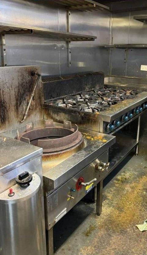 Commercial kitchen before deep cleaning by Elizabet M in Maastricht