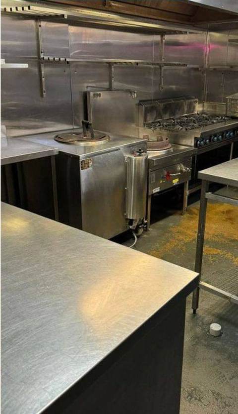 Commercial kitchen after deep cleaning by Elizabet M in Maastricht